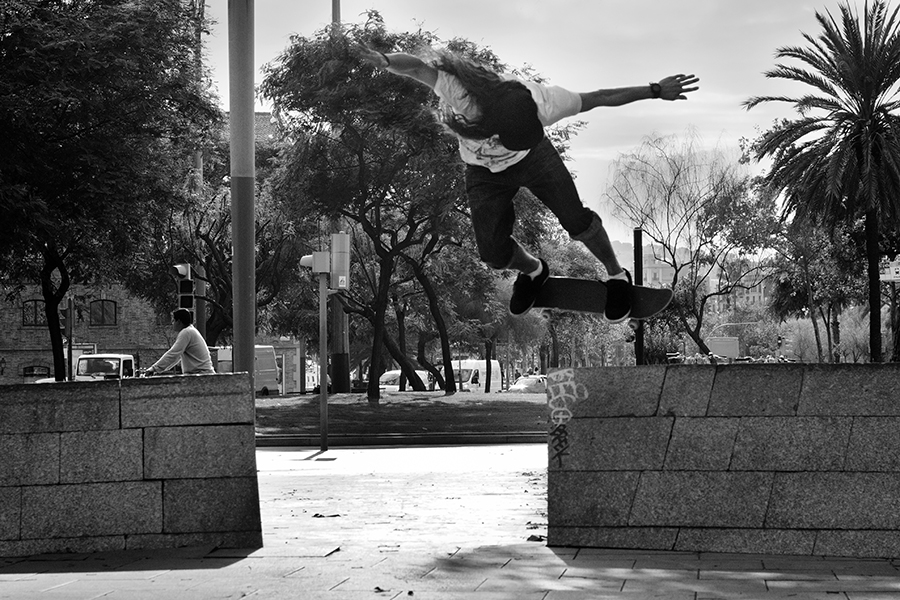 Flicknife clothing Martyn Thomas backside gap ollie barcelona photo Danny Parker